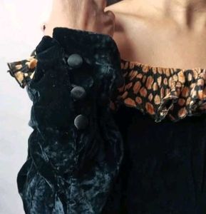 Chic Black &amp; Gold Dress