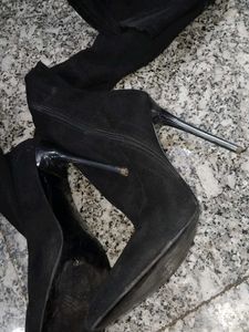 Black Over-the-Knee Stiletto Boots