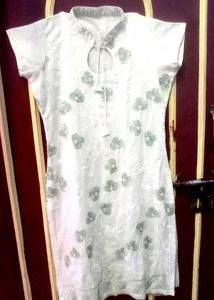 Embroidered White Tunic Kurta