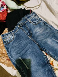 Women Distressed Jeans