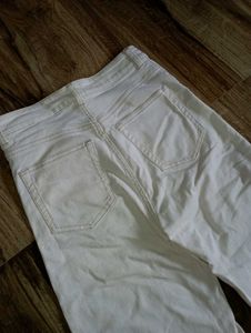 Combo Of Off White High Waisted Jeans &amp; Earrings