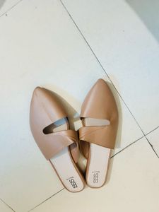 Size 8 Tan Pointed Toe Mules  Very Comfortable