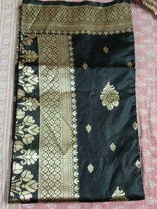 Black Saree