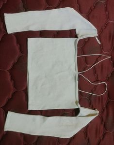 ZARA RIBBED OFF WHITE  CROP TOP
