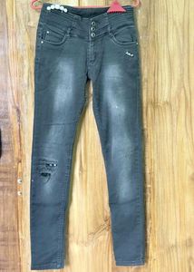 Distressed High-Waisted Skinny Jeans