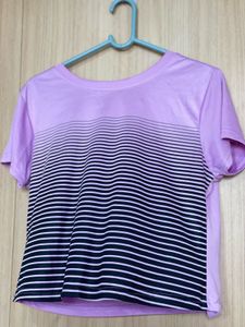 Used 4 Trendy Graphic T-Shirt Bundle