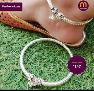 Vintage Silver Anklet with Dangling Charm