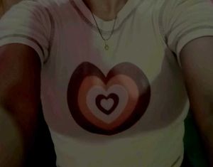 Retro Heart Tee