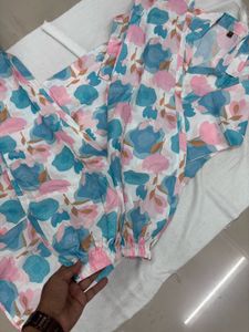 Floral Print Dress. L.