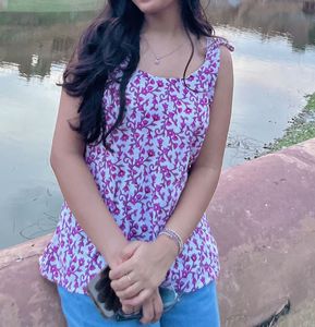 Gulabi Tie-Up Short Kurti 🌸