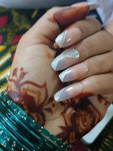Press-On Nails - Nude &amp; Glitter