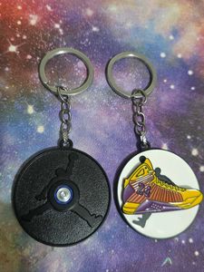 Sneaker (Set of 2) Fidget Spinner Keychain
