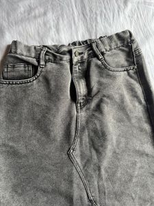 Gray Denim Slit Skirt