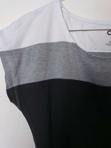 Cute Color Block T-Shirt