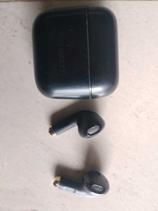 Fire-Boltt Earbuds - Black