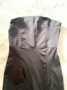 Black bodycon dress