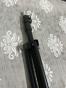 Adjustable Tripod Stand