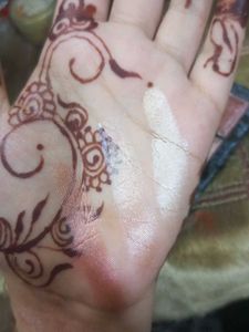 Highlighter Pallate Highly Pigmented One Is Broken