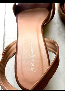 Price Drop😍Brown wedge heels❤️
