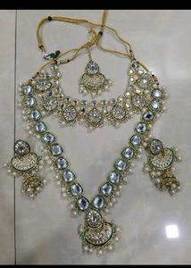 Elegant Kundan Jewelry Set