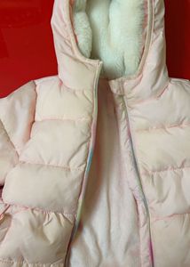 Full Sleeves Hooded Puffer Jacket