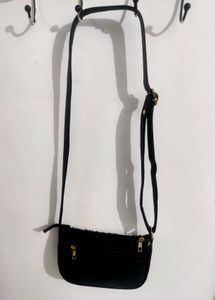 Snakeskin Print Sling / Crossbody Bag ✨New✨