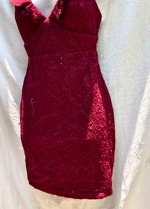 5225 SEXY MAROON BODYCON