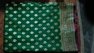 Green Banarasi Silk Saree with pink blouse
