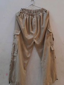 Woman&#39;s Baggy Trousers