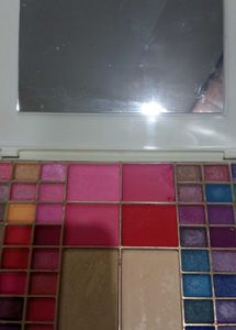 Styglo Makeup Kit