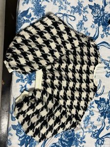 Houndstooth Crop Sweater
