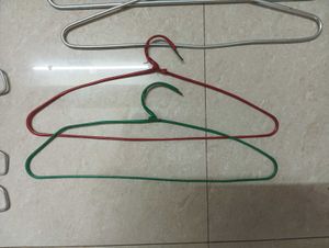 HANGERS (13 IN NUMBER)