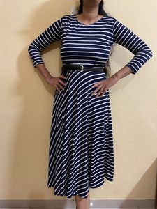 Price  Drop! Metro fasion Women flared