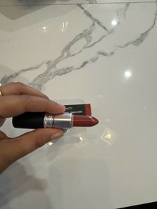 ⭐️MAC⭐️ Lipstick Smoked Almond