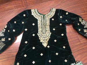 Elegant Green Velvet Kurta Set