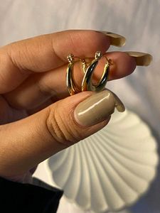 Stunning Gold Anti Tarnish Hoop Earrings