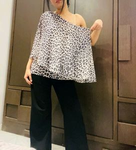 Animal Print One Shoulder Top