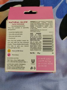 Pond&#39;s Natural Glow Face Powder