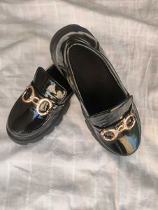 Chunky Loafers 🖤