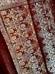 Woven Design Zari Banarasi Saree