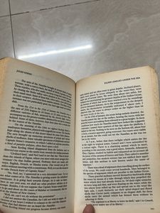 Jules Verne 20,000 League Under The Sea