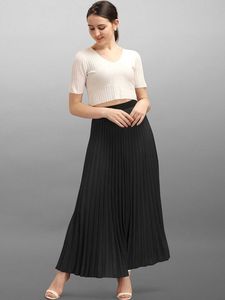 Elegant Black Pleated Skirt