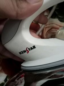 Kenstar Iron