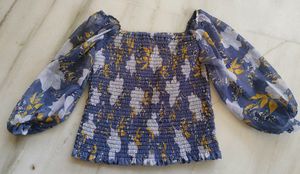Puffed Sleeves Crop Top