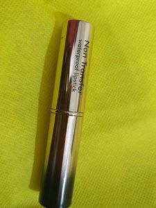 Non Transfer Lipstick