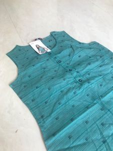 Sleeveless Blue Kurti