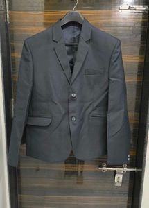 Women&#39;s Navy Blue Blazer