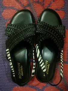 Black Wedges