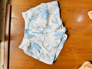 Blue &amp; White Floral Print Shorts