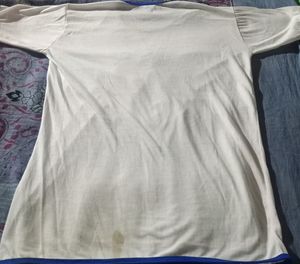 White T Shirt With Embroidery